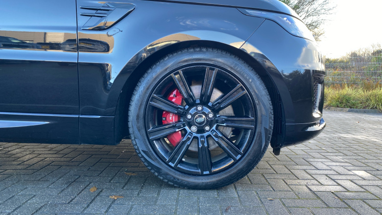 Land Rover Range Rover Sport 2.0 P400e HSE Dynamic Black 5dr Auto Estate